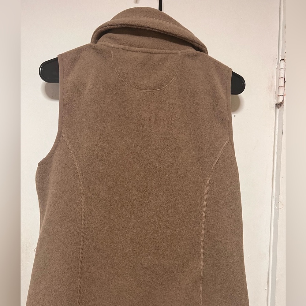 Calvin Klein Tan Performance Vest - Picture 3 of 7